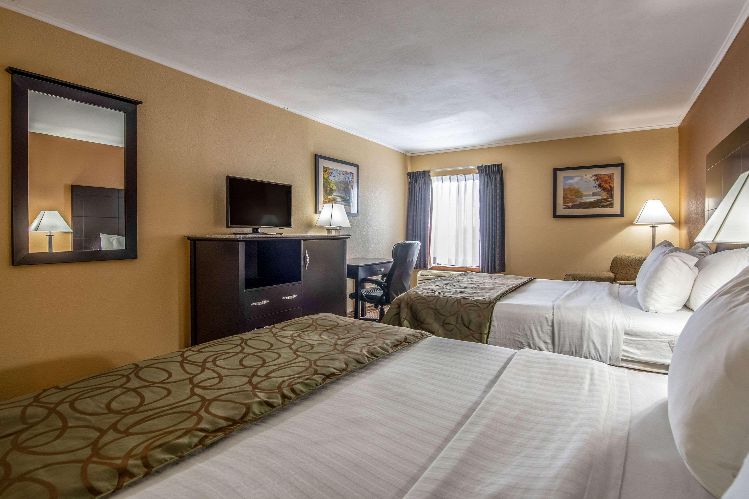 Quality Inn Tully I-81 Exteriör bild