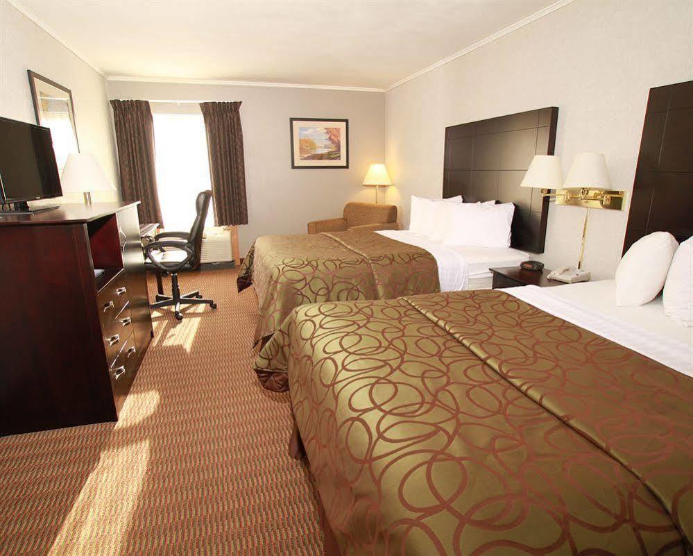 Quality Inn Tully I-81 Exteriör bild