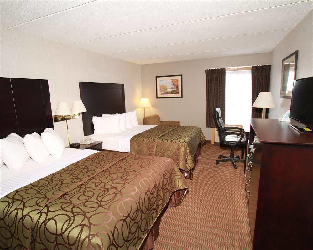 Quality Inn Tully I-81 Exteriör bild