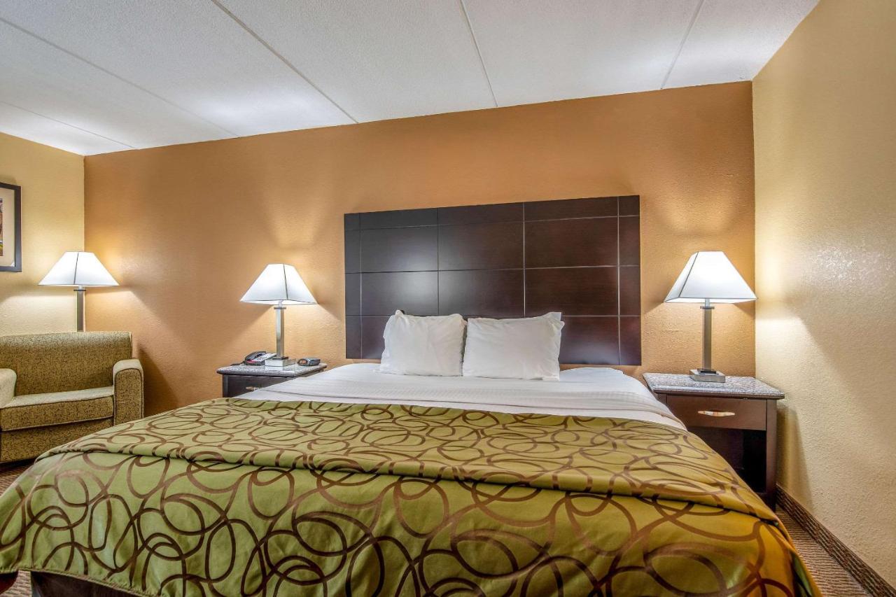 Quality Inn Tully I-81 Exteriör bild