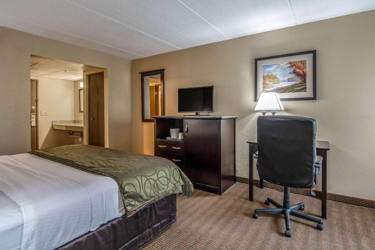 Quality Inn Tully I-81 Exteriör bild